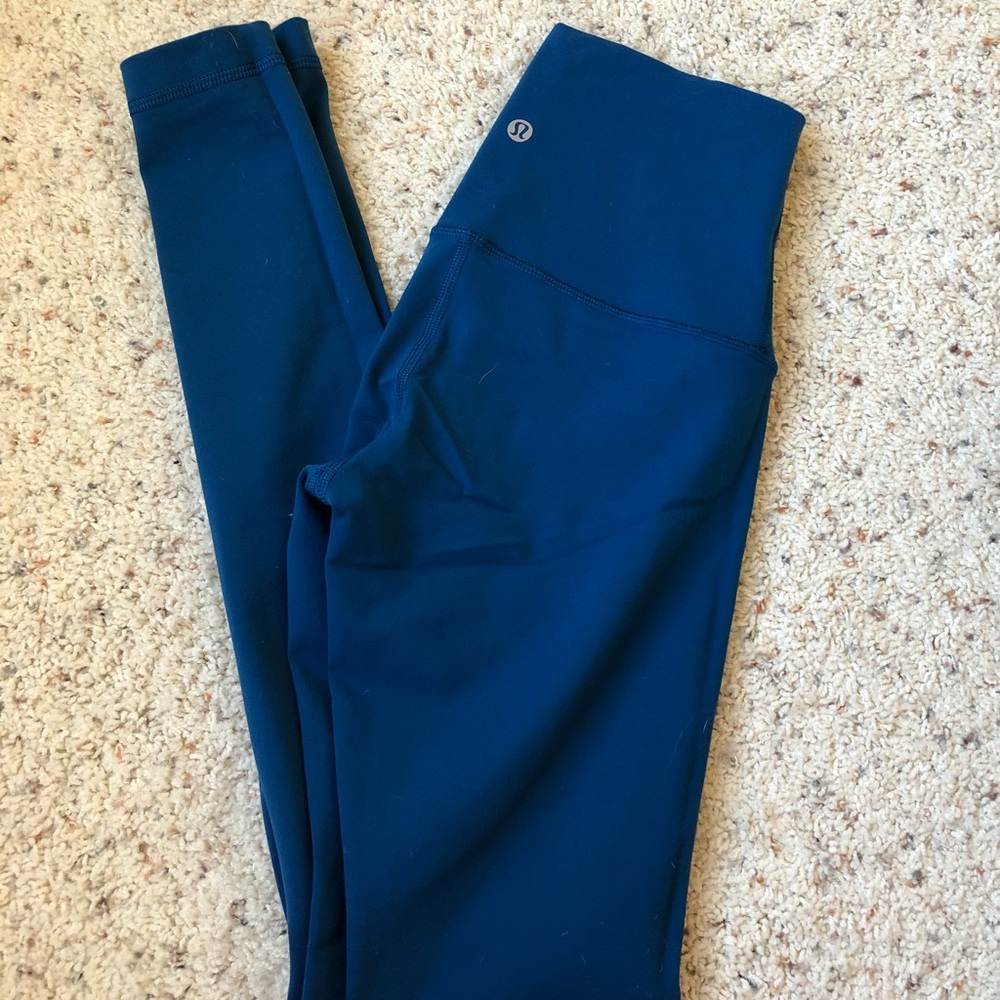 Sapphire Blue Lululemon Wunder Under leggings